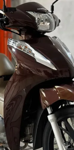 Honda Biz 125 ano 2022 MARROM