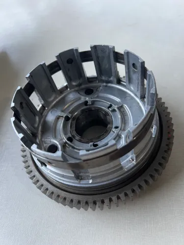 Campana Carcaça Embreagem Suzuki  Rf 900r Ano 98/93 Original (Usado)