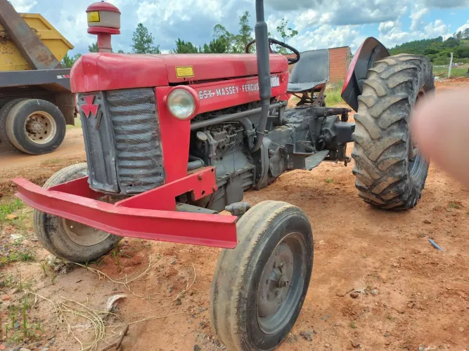 Trator Massey Ferguson 65x canela grossa