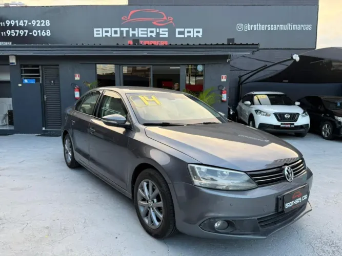 Volkswagen Jetta Comfortline 2.0 T.flex 8V 4P Tipt. 2014
