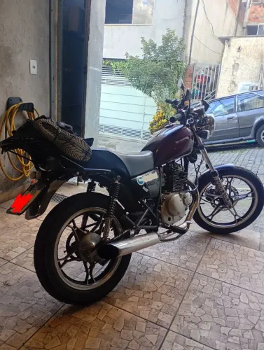 Suzuki Intruder 125