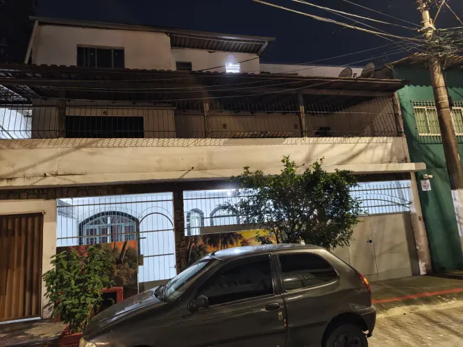 Casa em Itapoã, Comércio ou residência.