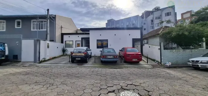 Casa Comercial para alugar em Florianópolis