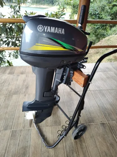 Motor de Popa Yamaha 15HP