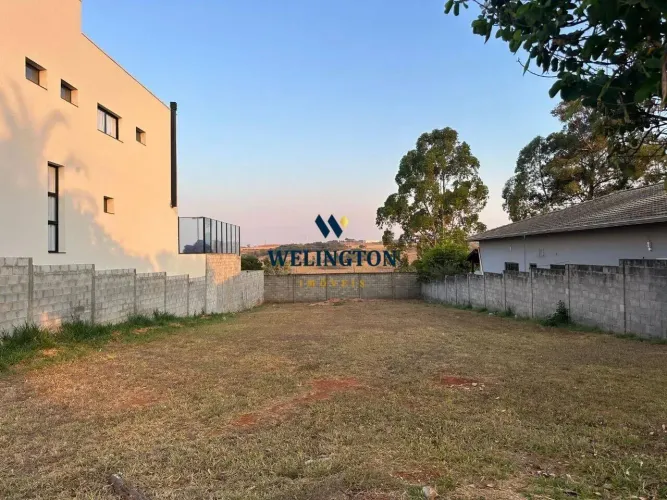 Lote no Condomínio Roses Garden.