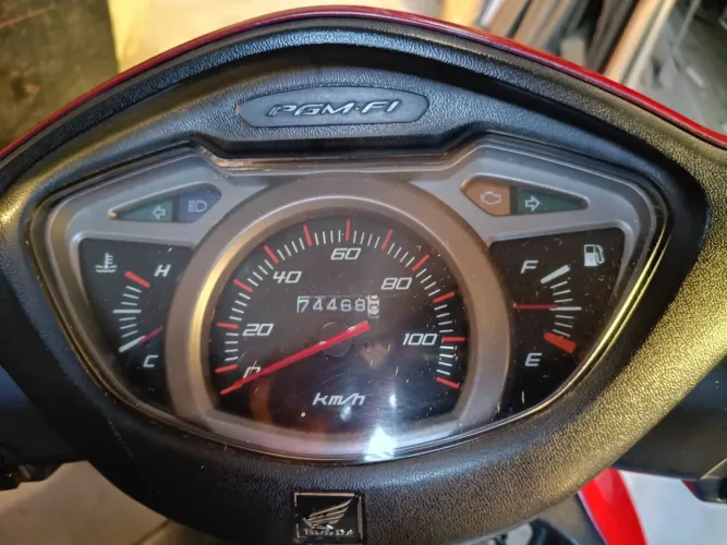 Honda Lead 2013 Vermelha