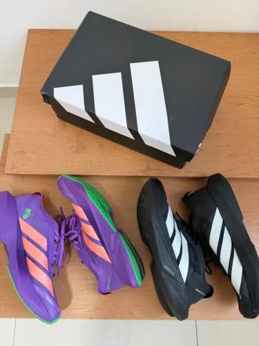 Vendo dois sapatos adidas drive RC novos, com caixa e tudo!