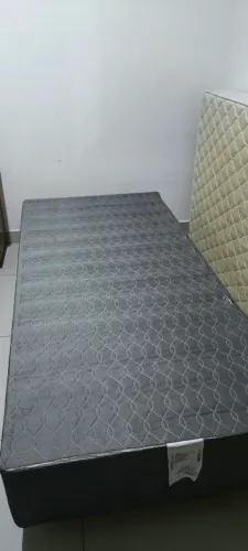 Cama e colchão