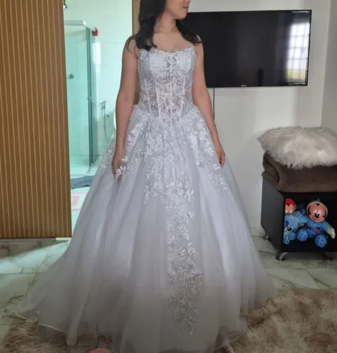 VESTIDO DE NOIVA NOVO - RENDA E TULE | TAM M | R$ 1.227