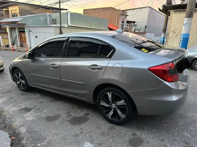 Honda Civic Sedan LXR 2.0 Flexone 16V Aut. 4P 2015