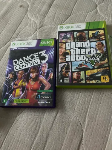 Vendo esse Xbox 360 super slim usado com três jogos e sensor 