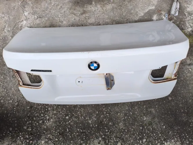 Tampa de mala BMW 320i