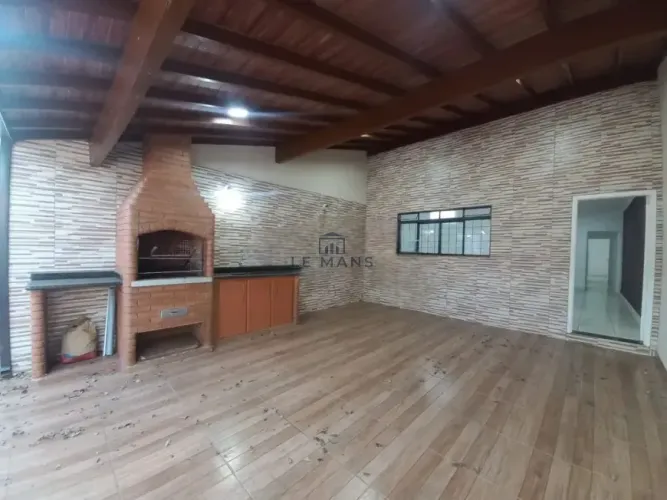 Casa para alugar no bairro Santa Rosa Ipês em Piracicaba/SP