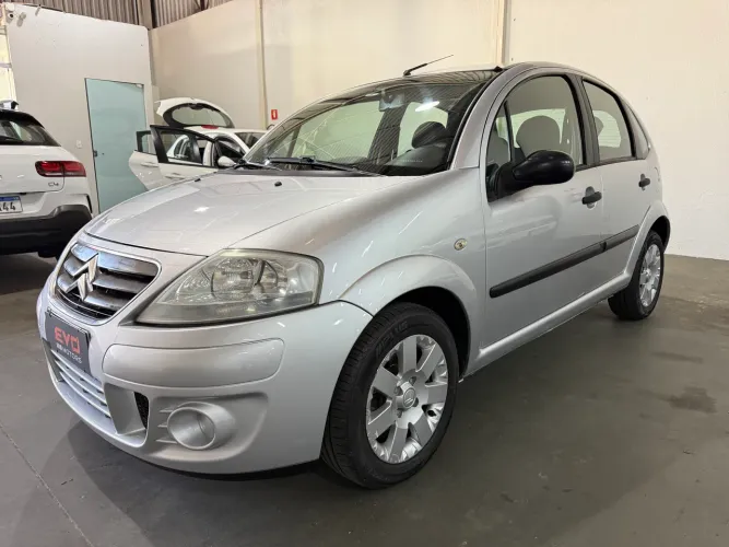 Citroen C3 GLX 1.4/ GLX Sonora 1.4 Flex 8V 5P 2011