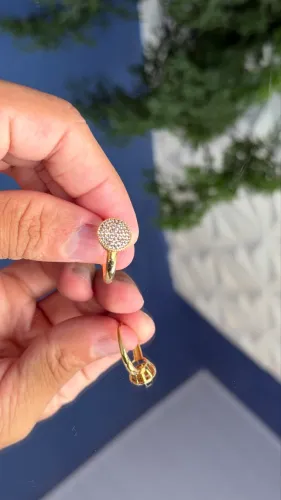Anel chuveiro ouro 18K com pedras brilhantes
