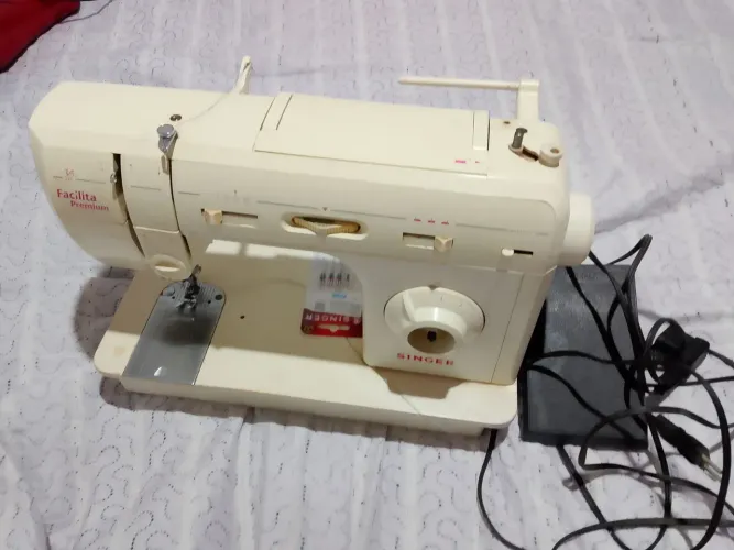Máquina de costura Singer Facilita