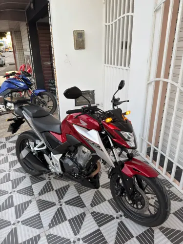 CB TWISTER 300F