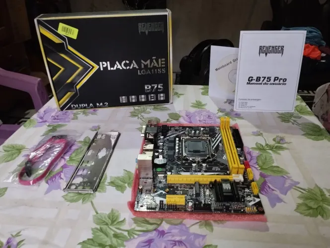 Placa mãe B75 PRO (Revenger)