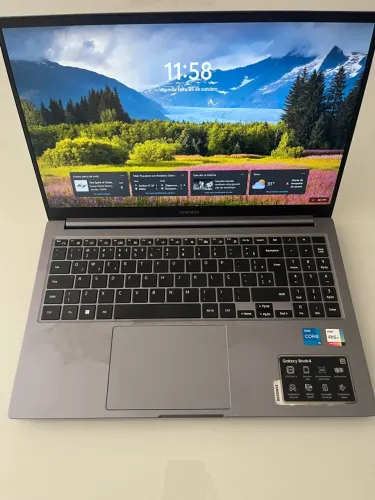 Notebook Samsung Galaxy Book4 Core i5 (8GB / SSD 256GB) Impecável
