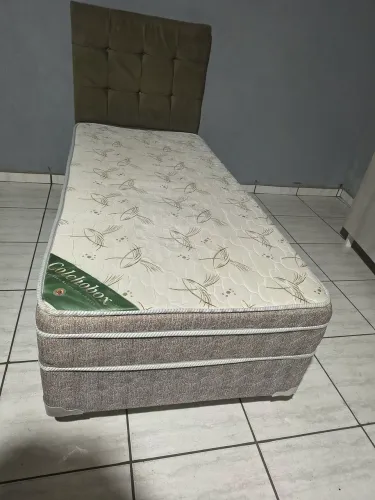 CABECEIRA + CAMA BOX, FIRME E MUITO CONFORTÁVEL. ESTA LIMPO. BOTUCATU 