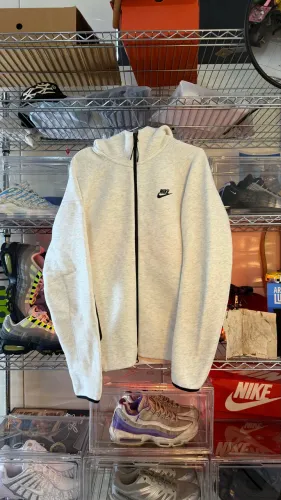 Nike tech fleece