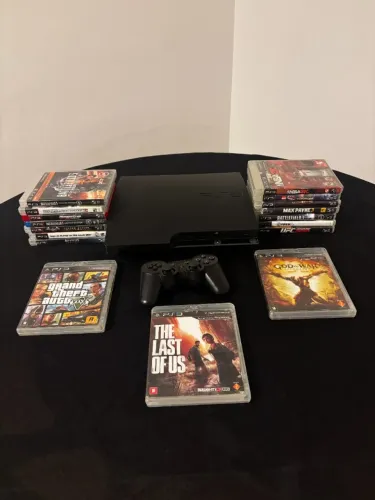 PlayStation 3 Slim 500GB Desbloqueado + 17 Jogos Físicos + 15 Jogos no HD