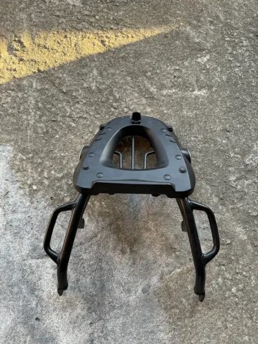 SUPORTE DE BAÚ CHAPAM + BASE GIVI