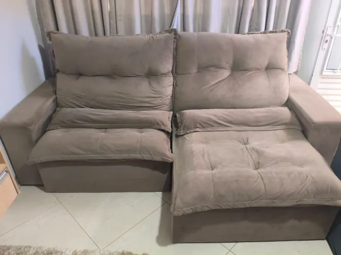 SOFA RETRATIL 2 LUGARES - 2,50 mts