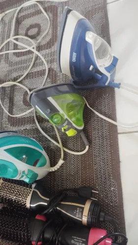 Ferro 50 cada, caixa de som 350 chapinha 50 criado mudo 150 aspirador robo250 escova 40