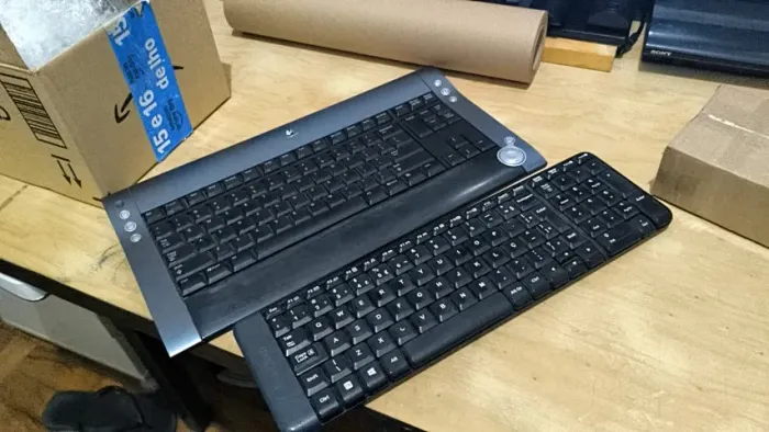 Eletrônicos Informática Teclados Logitech K220 e diNovo -  SEM DONGLE Receptor 
