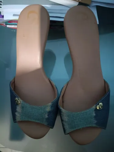 Sandália tamanho 36