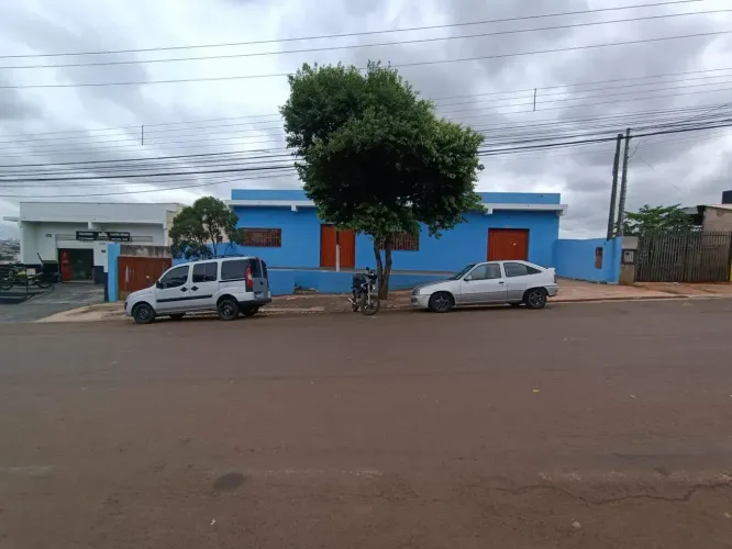 Ponto comercial/Loja/Box para venda possui 285 metros quadrados