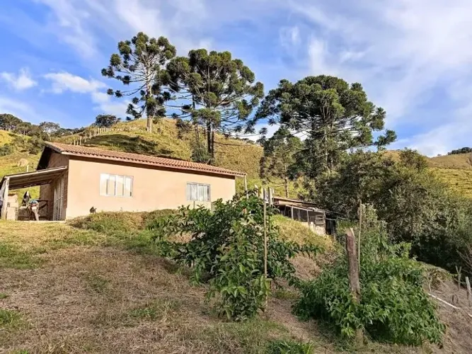 Lugar de Beleza Incrível na Serra da Mantiqueira! Sítio com 2 Hectares, Marmelópolis/MG