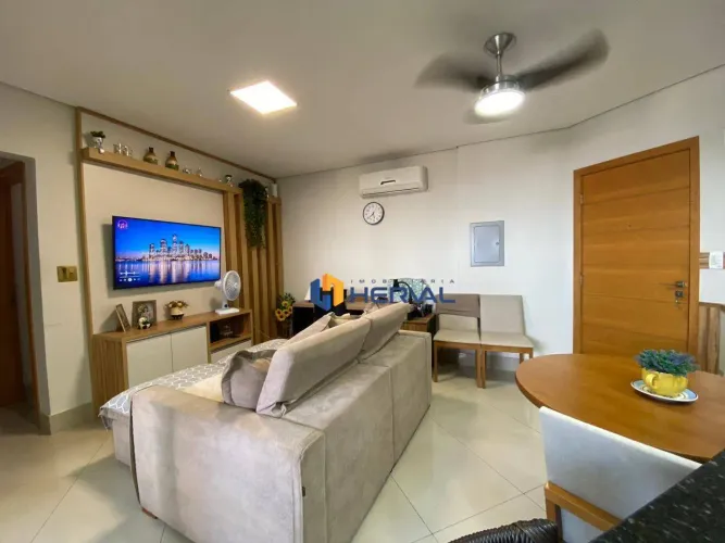 Apartamento com 2 quartos à venda, 72 m² por R$ 750.000 - Zona 7 - Maringá/PR