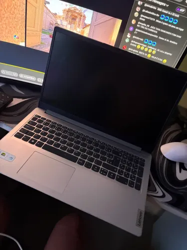 Notebook Lenovo i5-1235U 8gb ram 64 bits