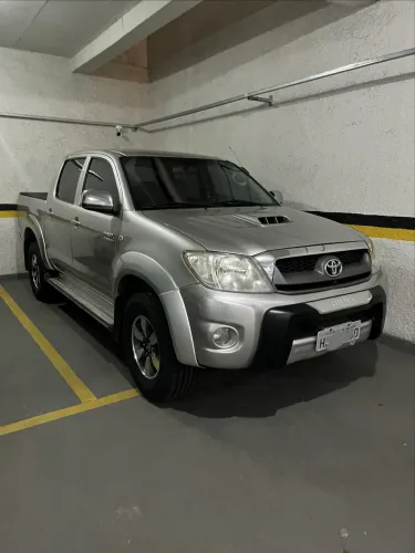 Toyota Hilux CD SRV D4-d 4X4 3.0 TDI Diesel AUT 2009