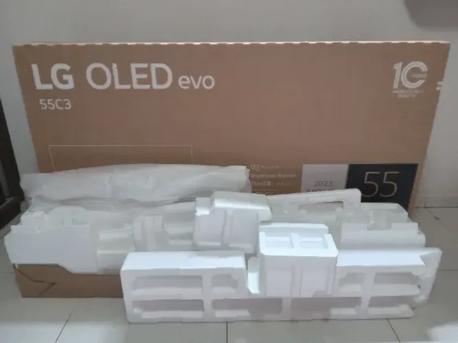 Caixa Vazia TV Oled LG C3 55", com todos os itens internos de Proteção