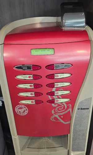 Maquina de cafe em grãos profissional 