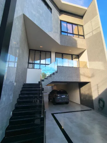 Casa Nova com Piscina no Santo Agostinho 350ms2