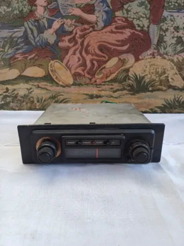 rádio automotivo Nissei Stereo antigo. peça sem testes