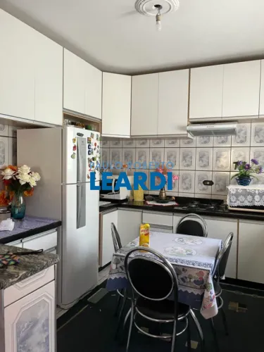 CASA ASSOBRADADA - SANTO ANDRÉ - MG