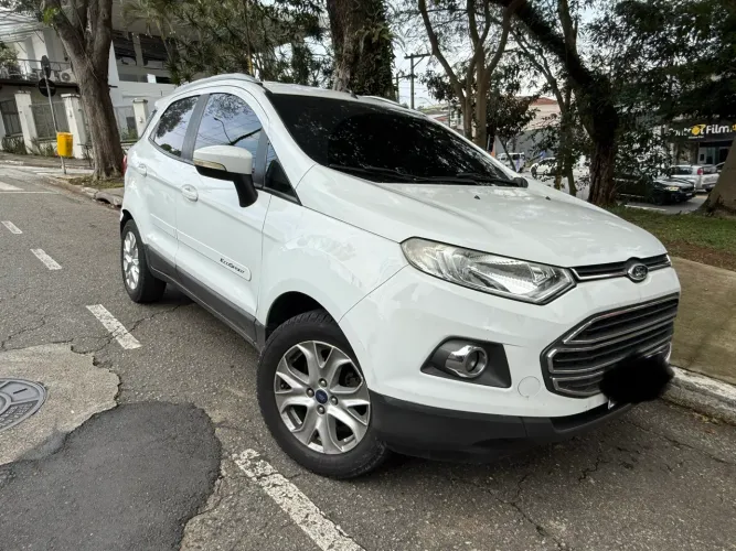 Ford Ecosport Titanium 1.6 16V Flex 5P 2015