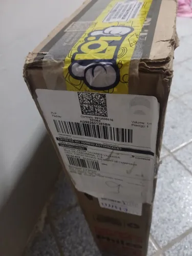 (Não abaixo o valor ) Tv PHILCO SMART 32 , BORDA INFINITA )DISPENSO CURIOSOS