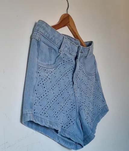 Short jeans pedraria 42