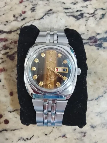 Classic máquina suíça automático