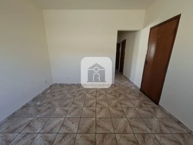 Casa para locação no bairro Jardim Patrícia