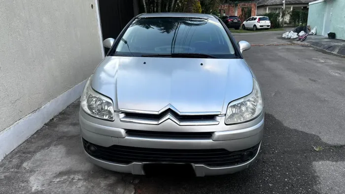 Citroen C4 GLX 2.0 Flex 16V 5P Mec. 2010