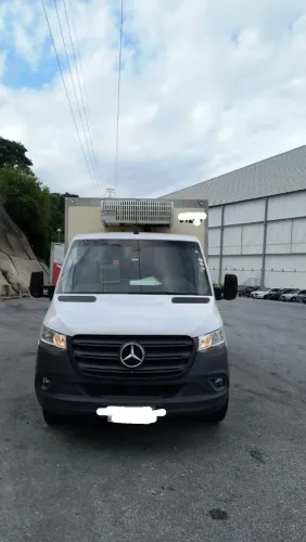 Splinter 2022 baú refrigerado e elétrico a mais nova de BH