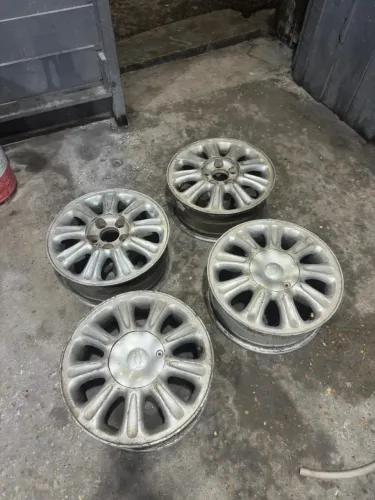 Rodas 15 Vectra CD