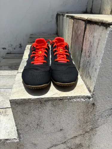 Chuteira Adidas Predator Club